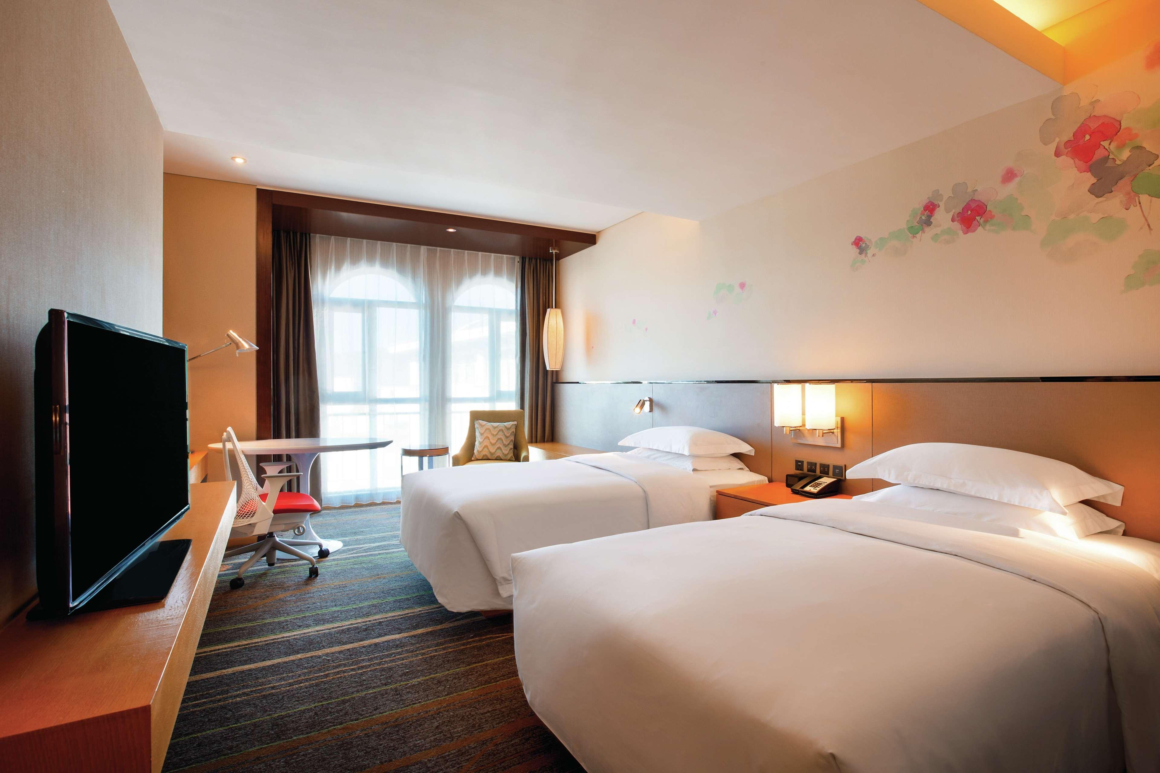Hilton Garden Inn Lijiang Lijiang  Exterior photo
