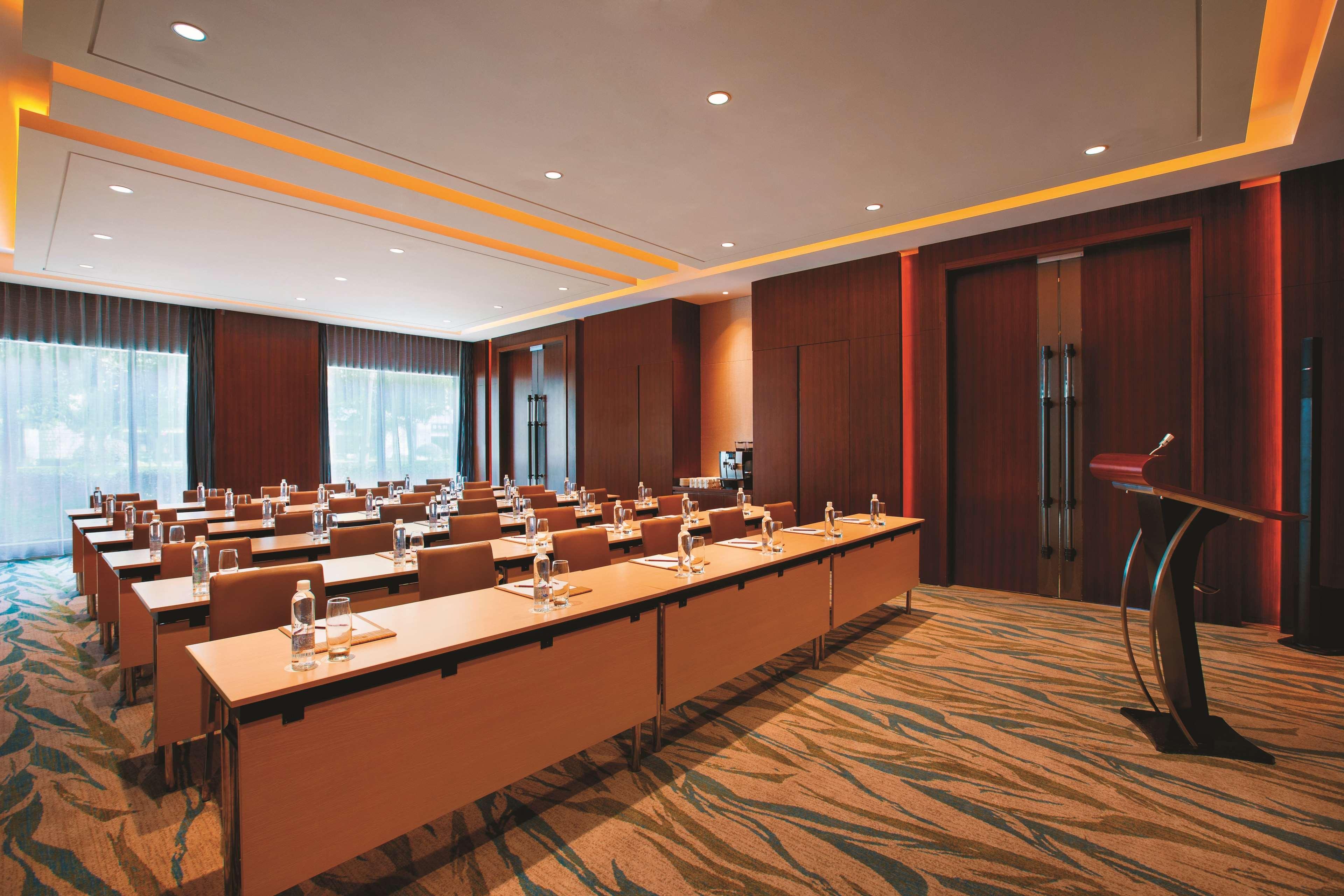 Hilton Garden Inn Lijiang Lijiang  Exterior photo