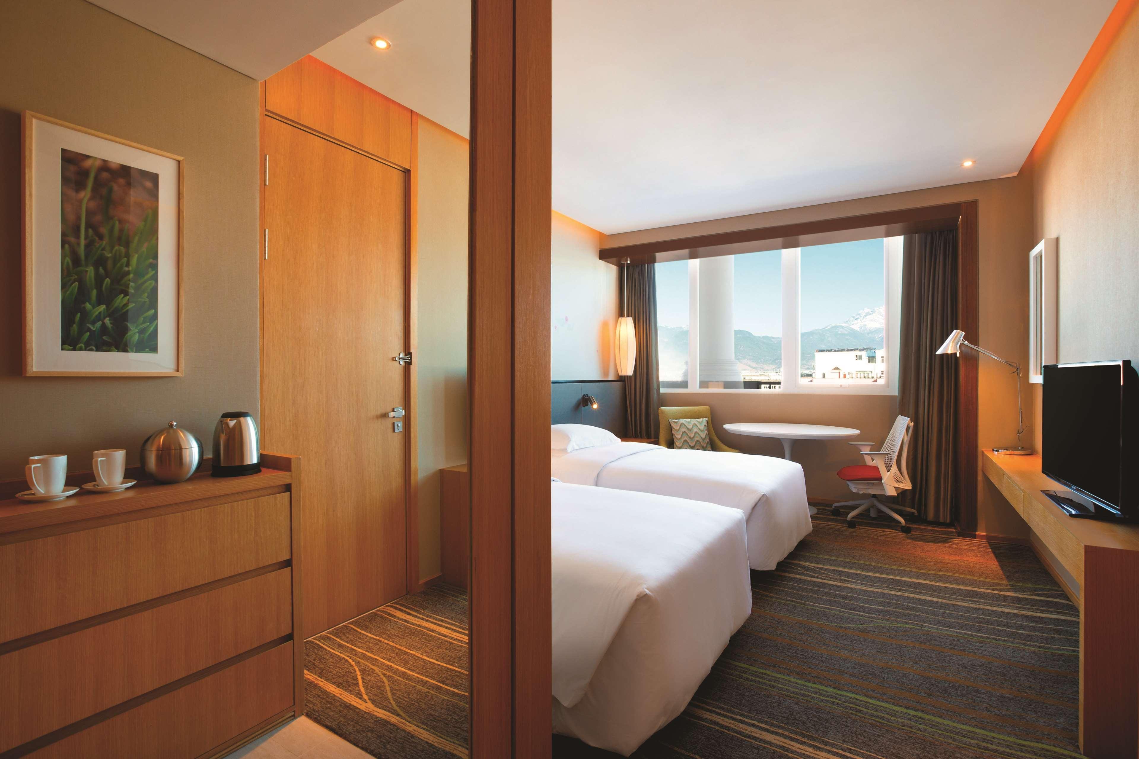 Hilton Garden Inn Lijiang Lijiang  Exterior photo